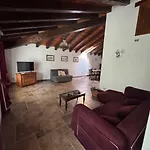 Lo Stambecco Bianco Lägenhet